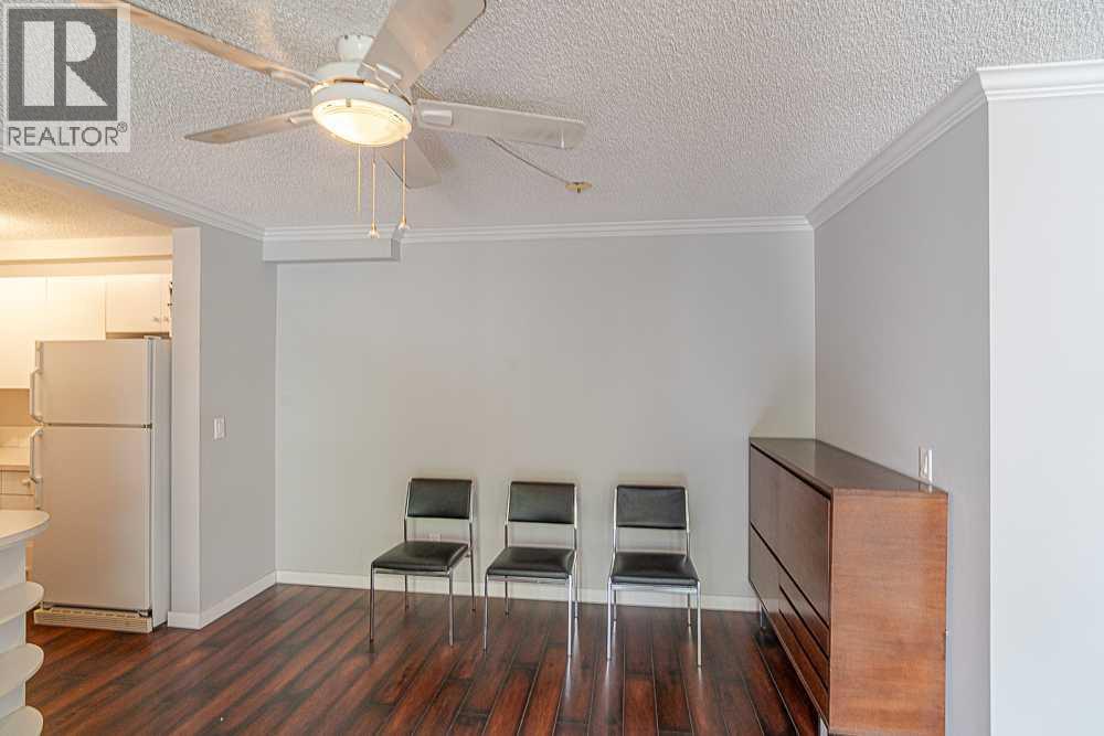 209, 647 1 AVENUE NE - Image 11