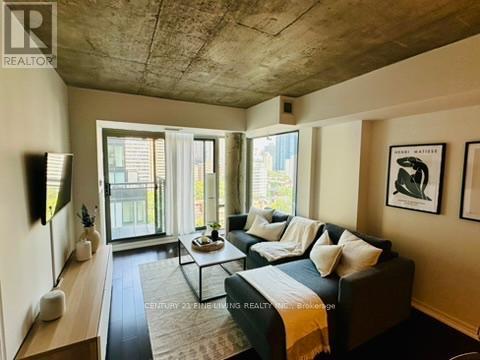 Photo 7 of 22 Wellesley Street E, Toronto ON