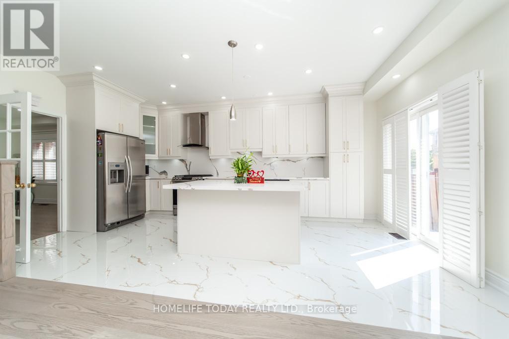 Photo 14 of 6 Fiorentina Avenue, Vaughan ON