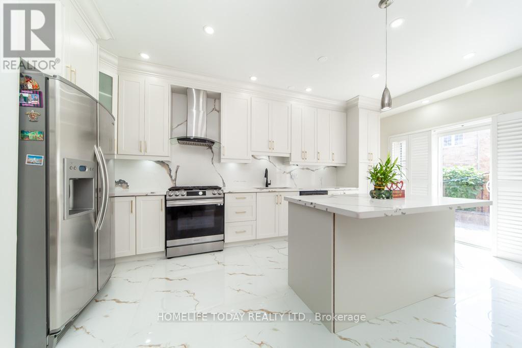 Photo 16 of 6 Fiorentina Avenue, Vaughan ON