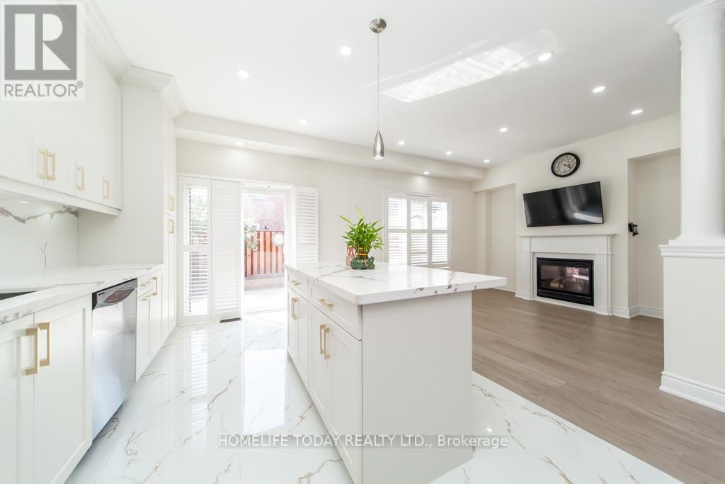 Photo 17 of 6 Fiorentina Avenue, Vaughan ON
