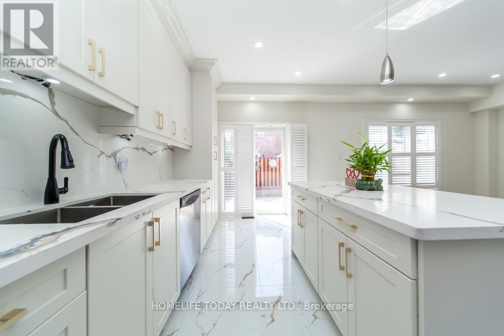 Photo 18 of 6 Fiorentina Avenue, Vaughan ON