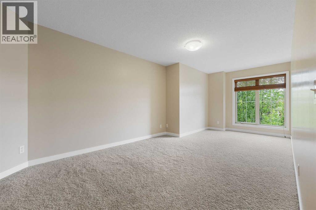 Single Family House for Sale in   Eversyde Boulevard SW Evergreen Calgary 