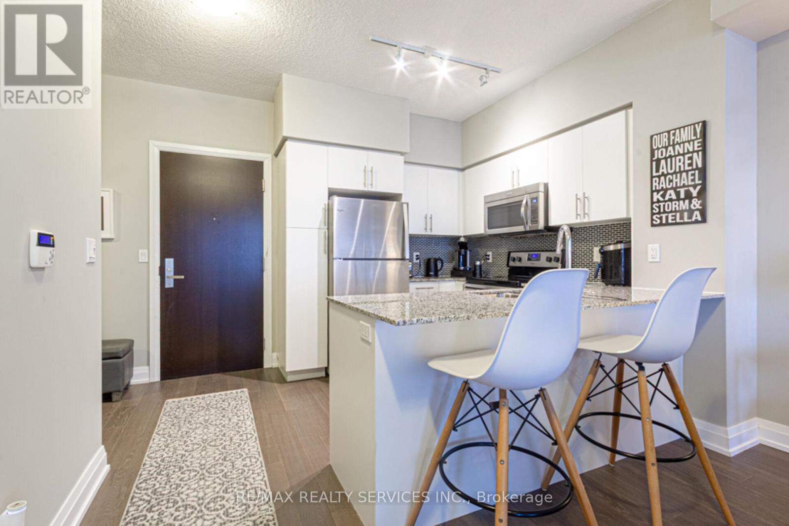 Photo 9 of 1507 65 Speers Road, Oakville ON