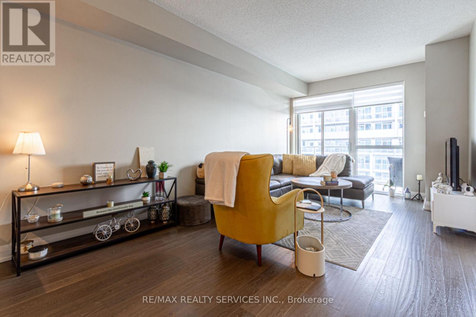 Photo 12 of 1507 65 Speers Road, Oakville ON