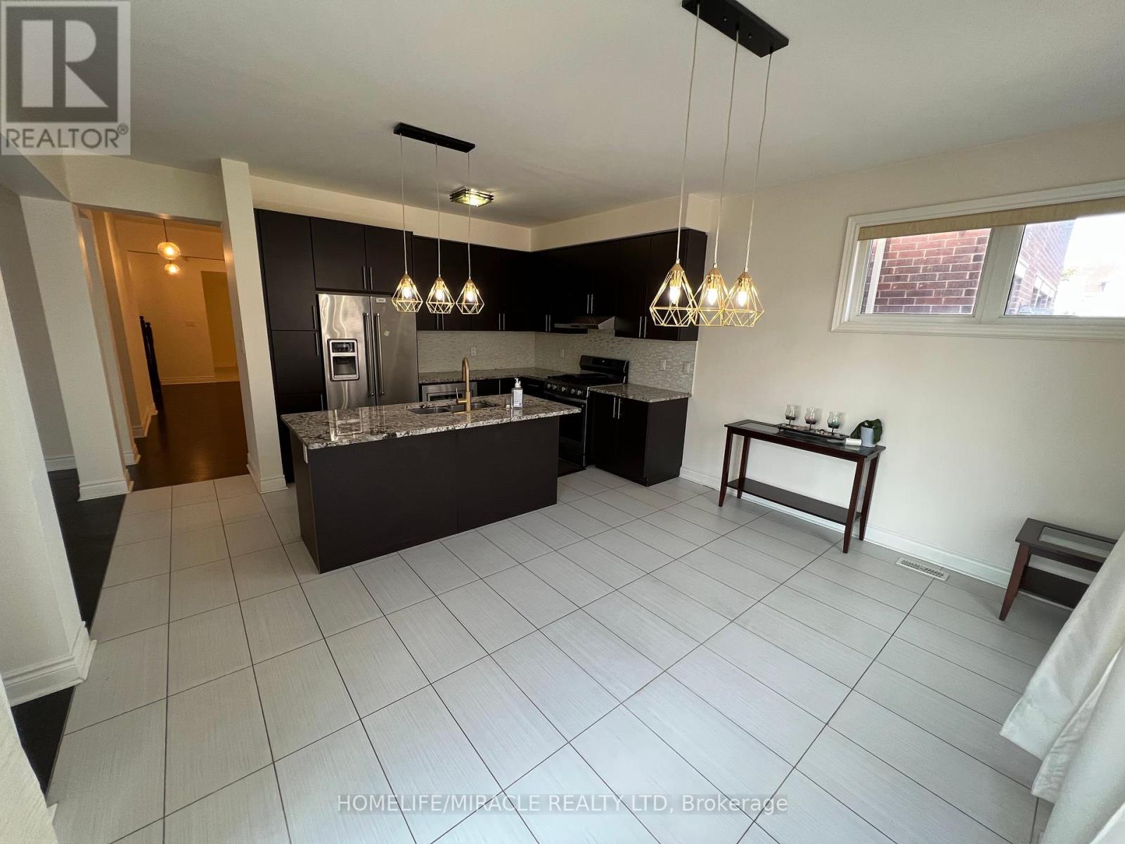 Photo 2 of 3 Elwin Road, Brampton ON