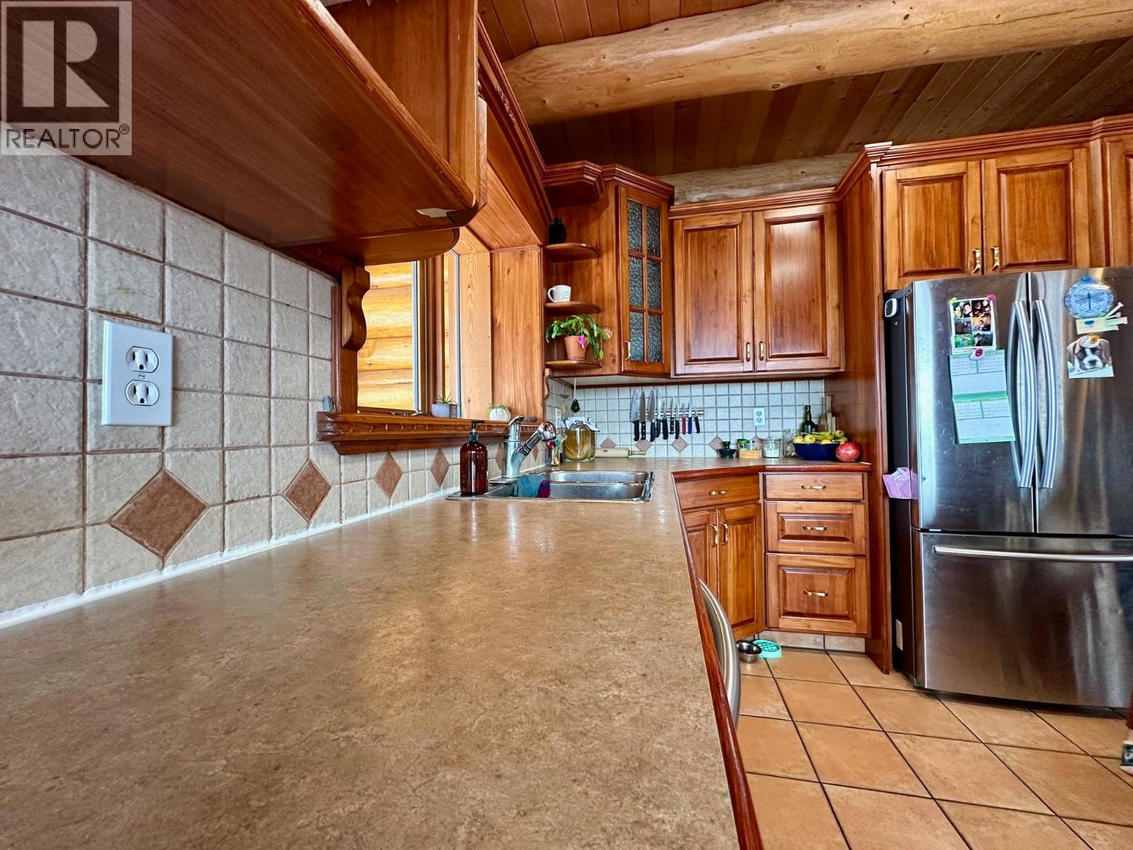 7584 FIR ROAD, Telkwa