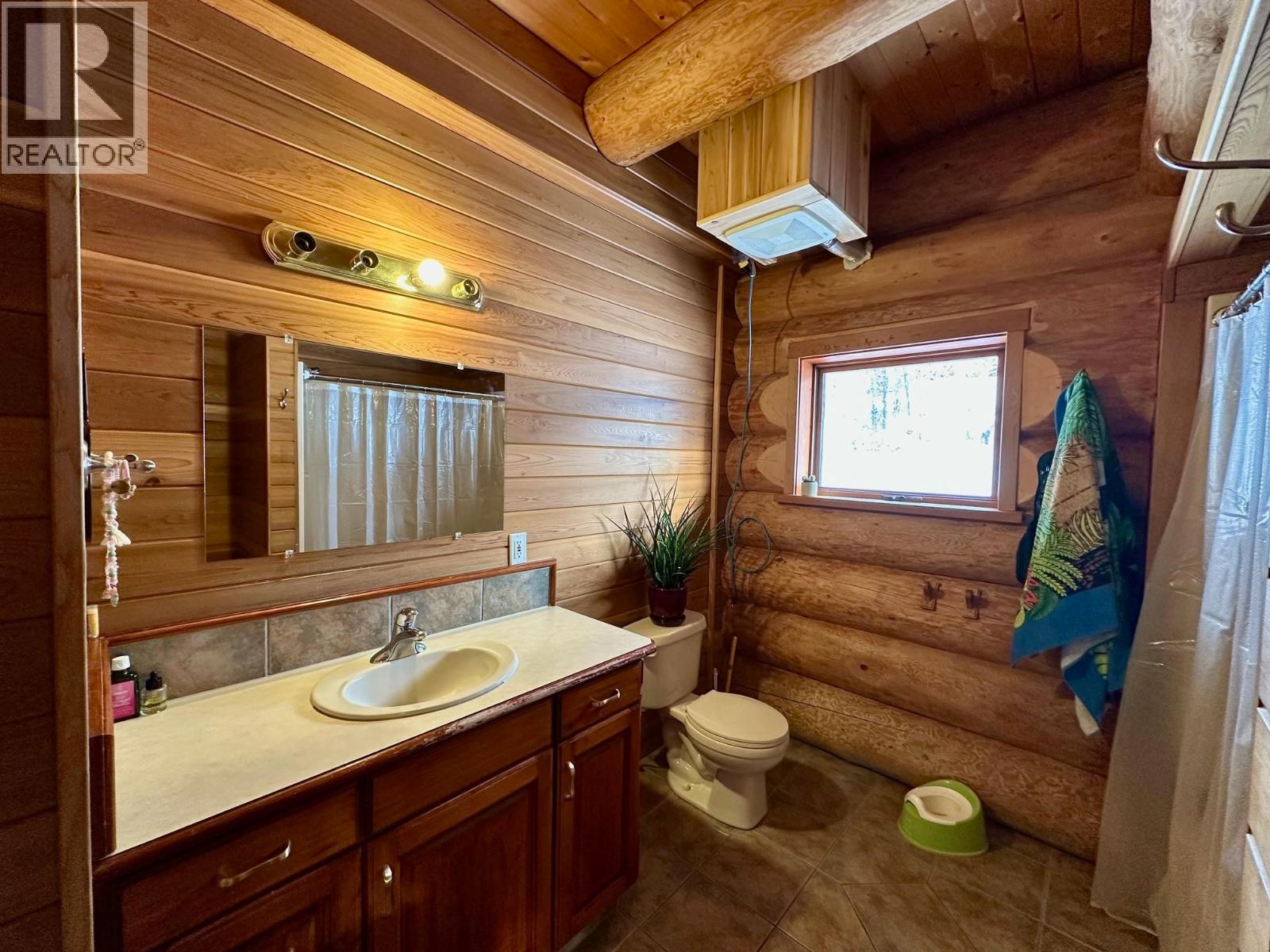 7584 FIR ROAD, Telkwa