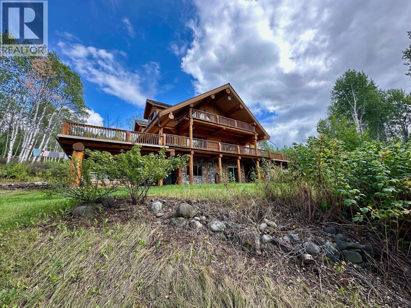 7584 FIR ROAD, Telkwa