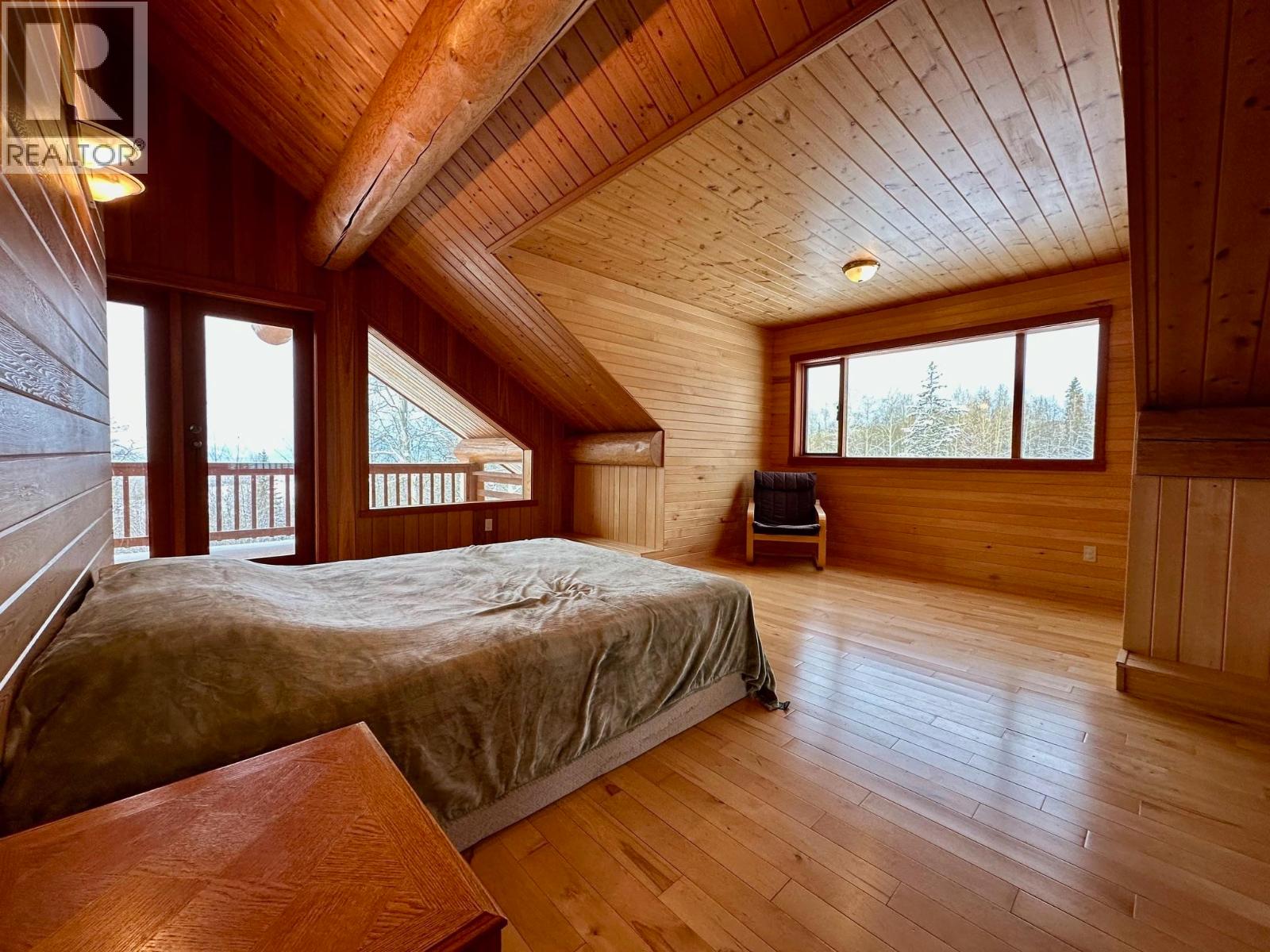 7584 FIR ROAD, Telkwa