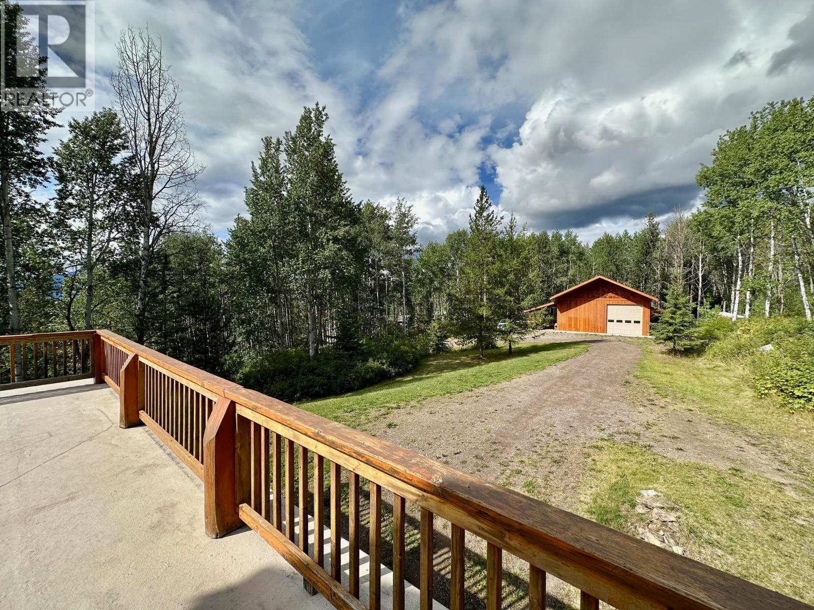 7584 FIR ROAD, Telkwa