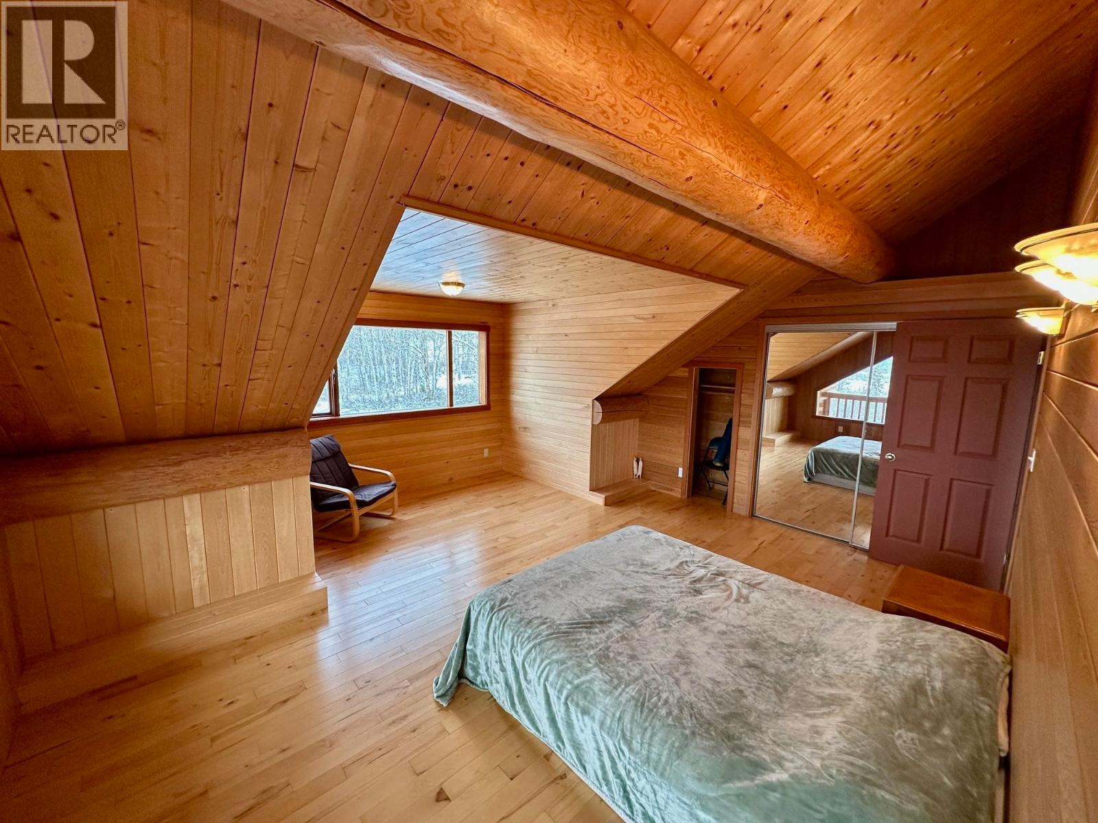 7584 FIR ROAD, Telkwa