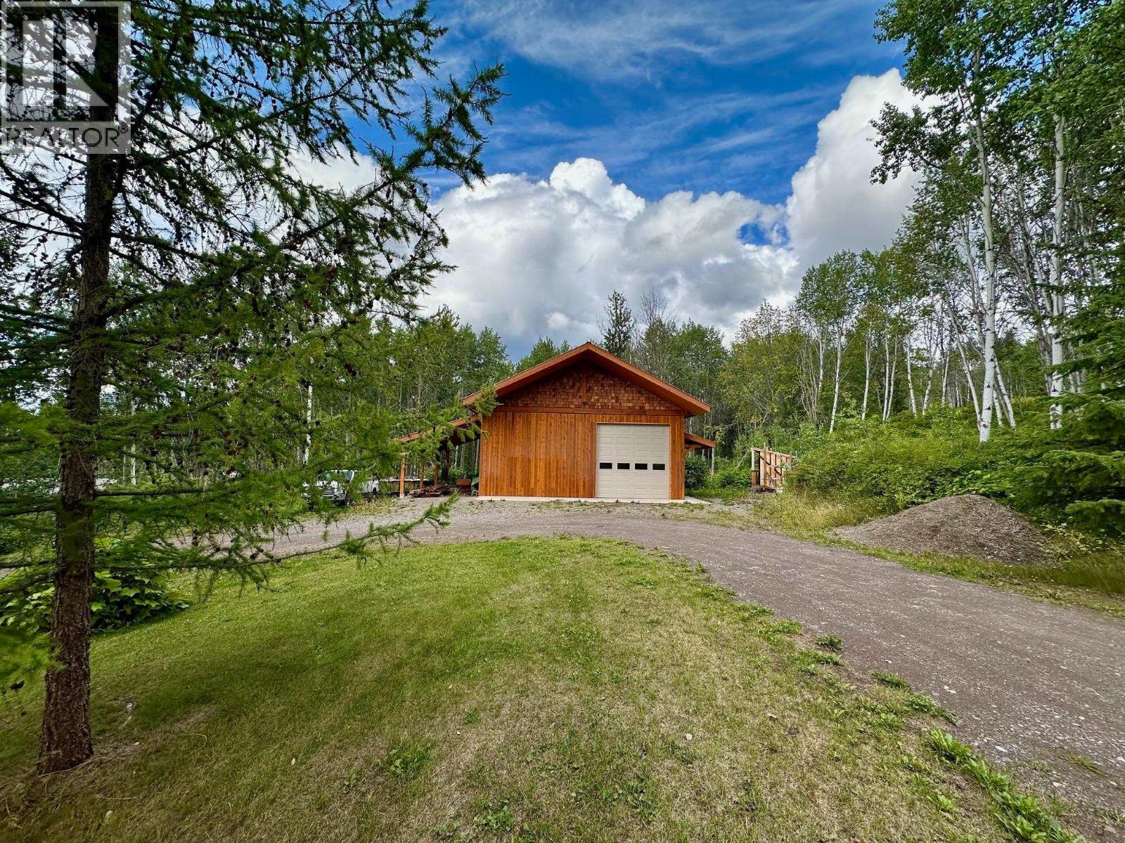 7584 FIR ROAD, Telkwa