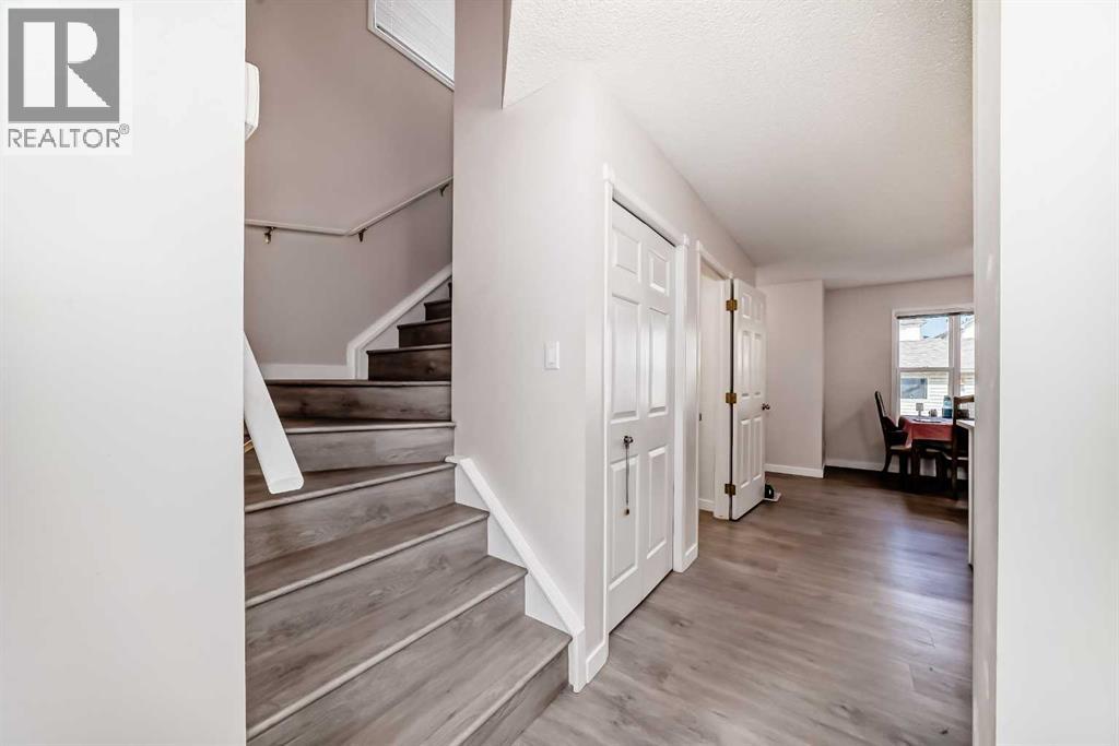 Single Family House for Sale in  Hidden Ranch Road NW Hidden Valley Calgary 