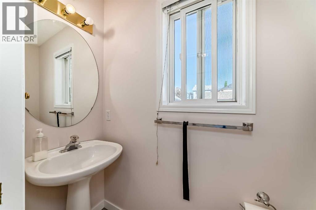Single Family House for Sale in  Hidden Ranch Road NW Hidden Valley Calgary 