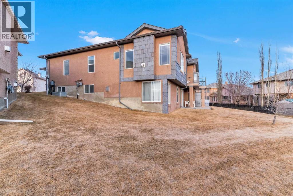 Single Family House Bungalow for Sale in  Royal Crest View NW Royal Oak Calgary 
