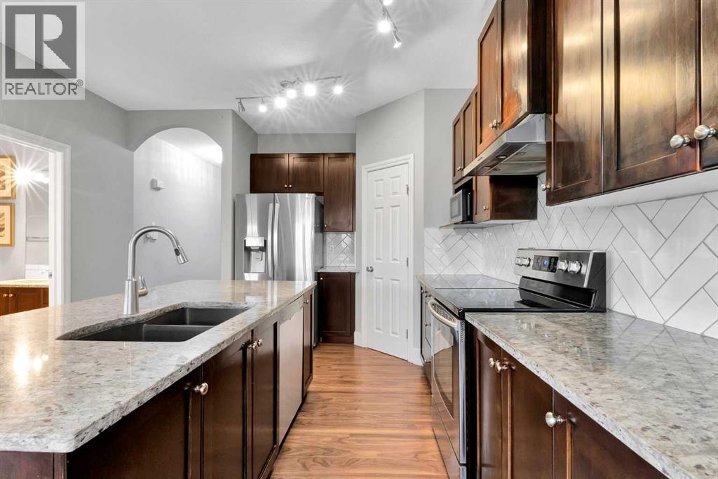Single Family House Bungalow for Sale in  Royal Crest View NW Royal Oak Calgary 