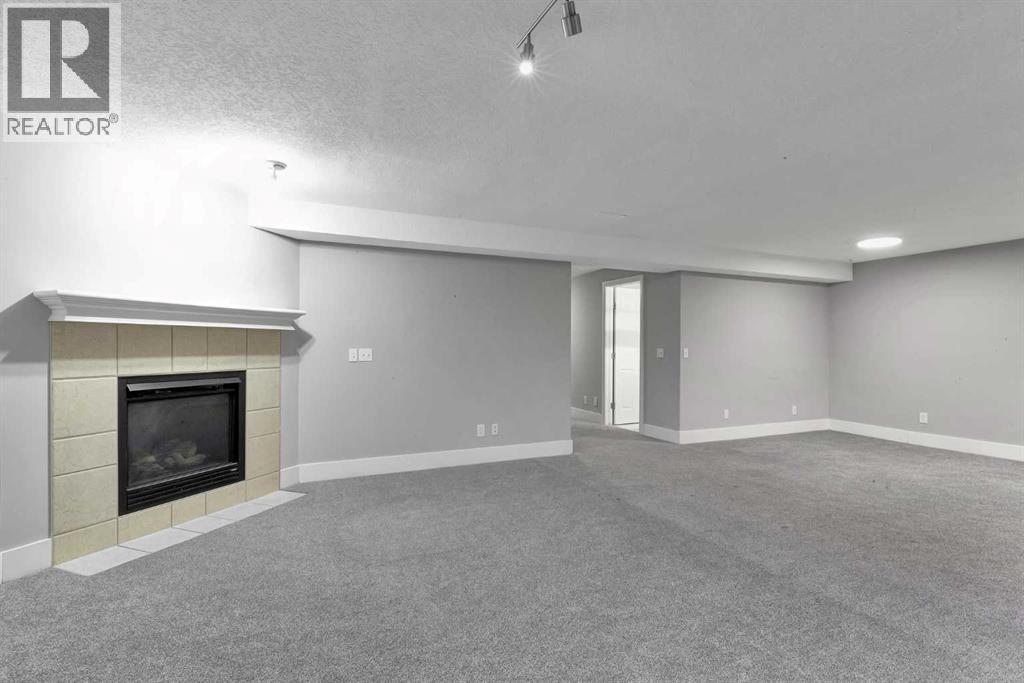 Single Family House Bungalow for Sale in  Royal Crest View NW Royal Oak Calgary 