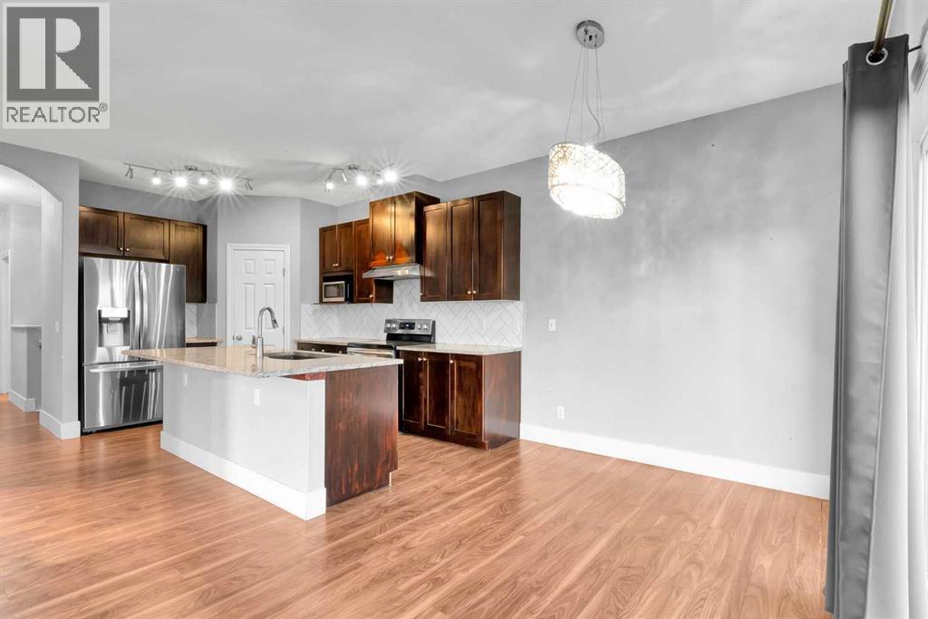 Single Family House Bungalow for Sale in  Royal Crest View NW Royal Oak Calgary 