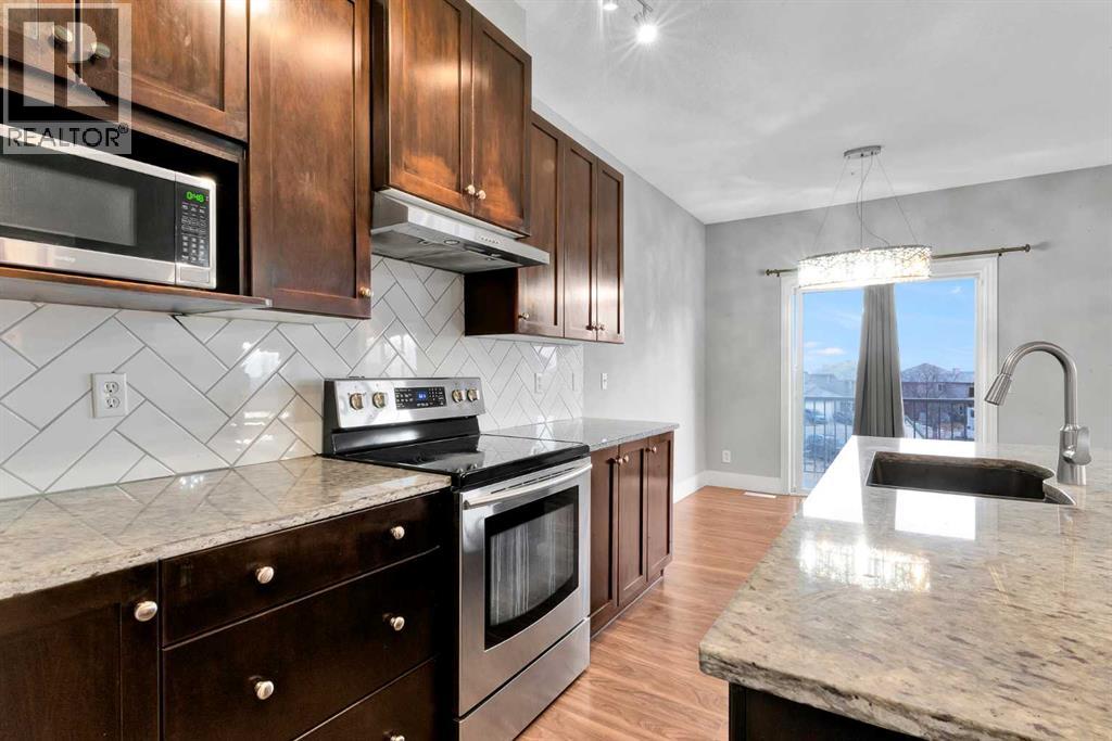 Single Family House Bungalow for Sale in  Royal Crest View NW Royal Oak Calgary 