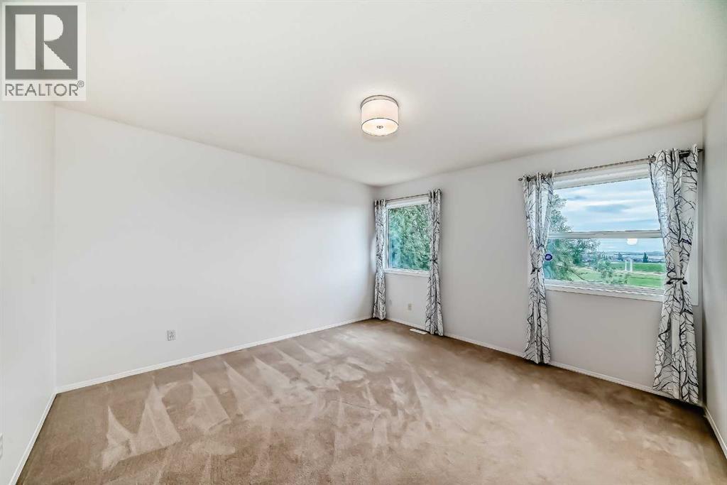Single Family House for Sale in  Hidden Ranch Close NW Hidden Valley Calgary 