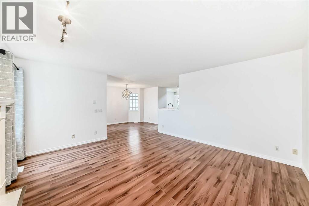 Single Family House for Sale in  Hidden Ranch Close NW Hidden Valley Calgary 