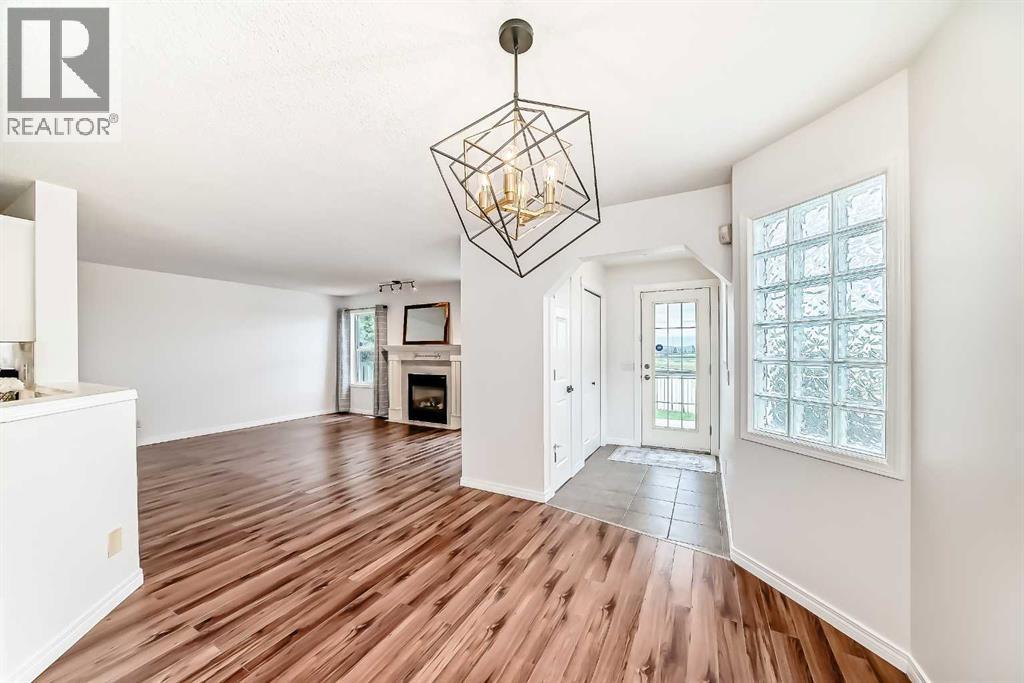Single Family House for Sale in  Hidden Ranch Close NW Hidden Valley Calgary 