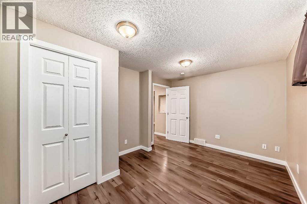 Single Family House for Sale in  Hidden Ranch Close NW Hidden Valley Calgary 