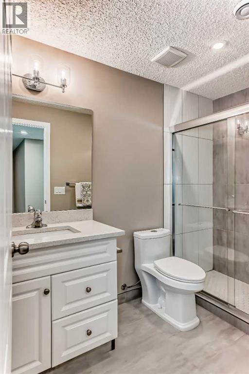 Single Family House for Sale in  Hidden Ranch Close NW Hidden Valley Calgary 