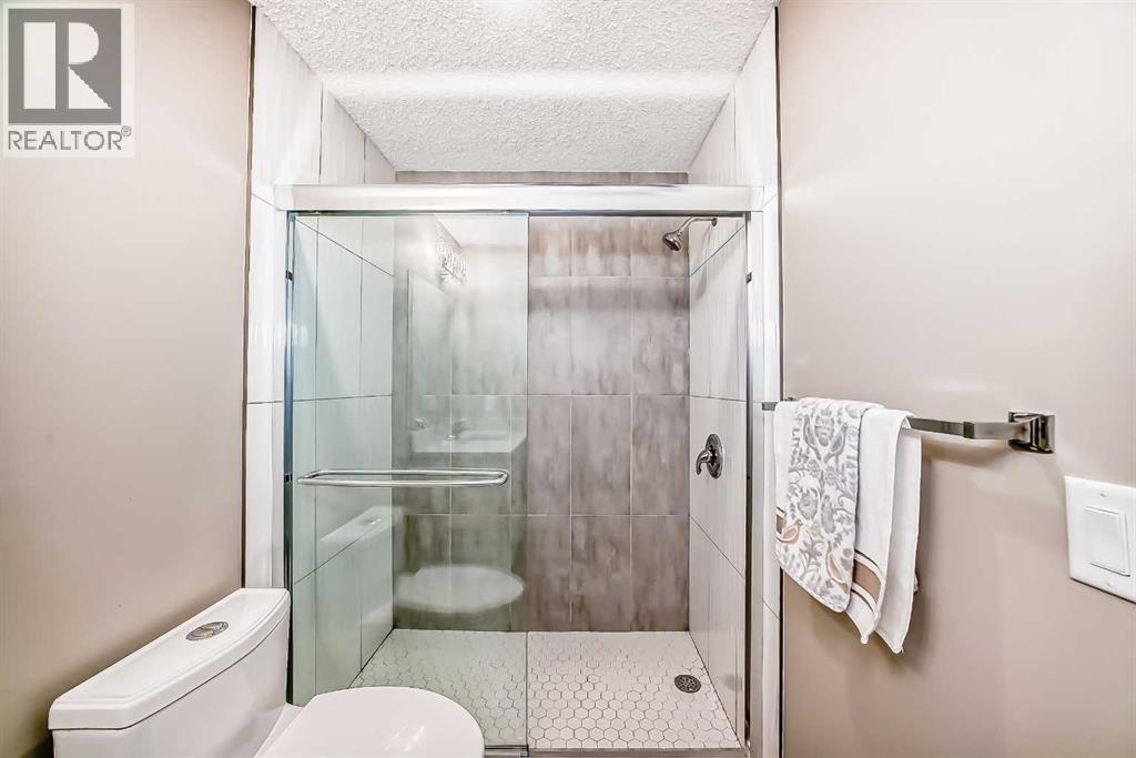 Single Family House for Sale in  Hidden Ranch Close NW Hidden Valley Calgary 