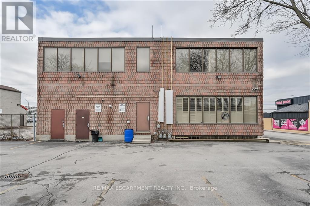 Photo 39 of 54 Centennial Parkway N, Hamilton ON