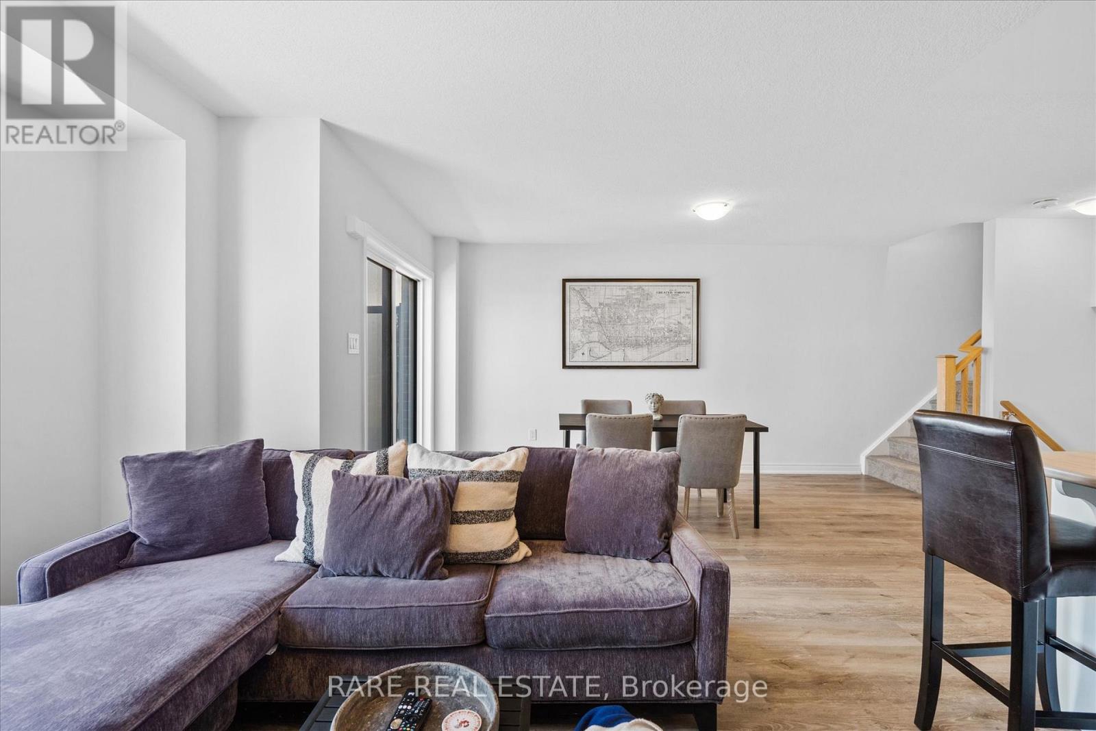 Photo 14 of 112 Dryden Lane, Hamilton ON