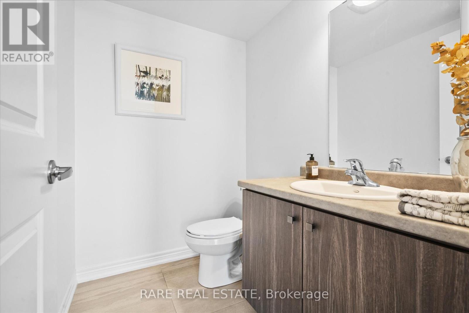 Photo 18 of 112 Dryden Lane, Hamilton ON
