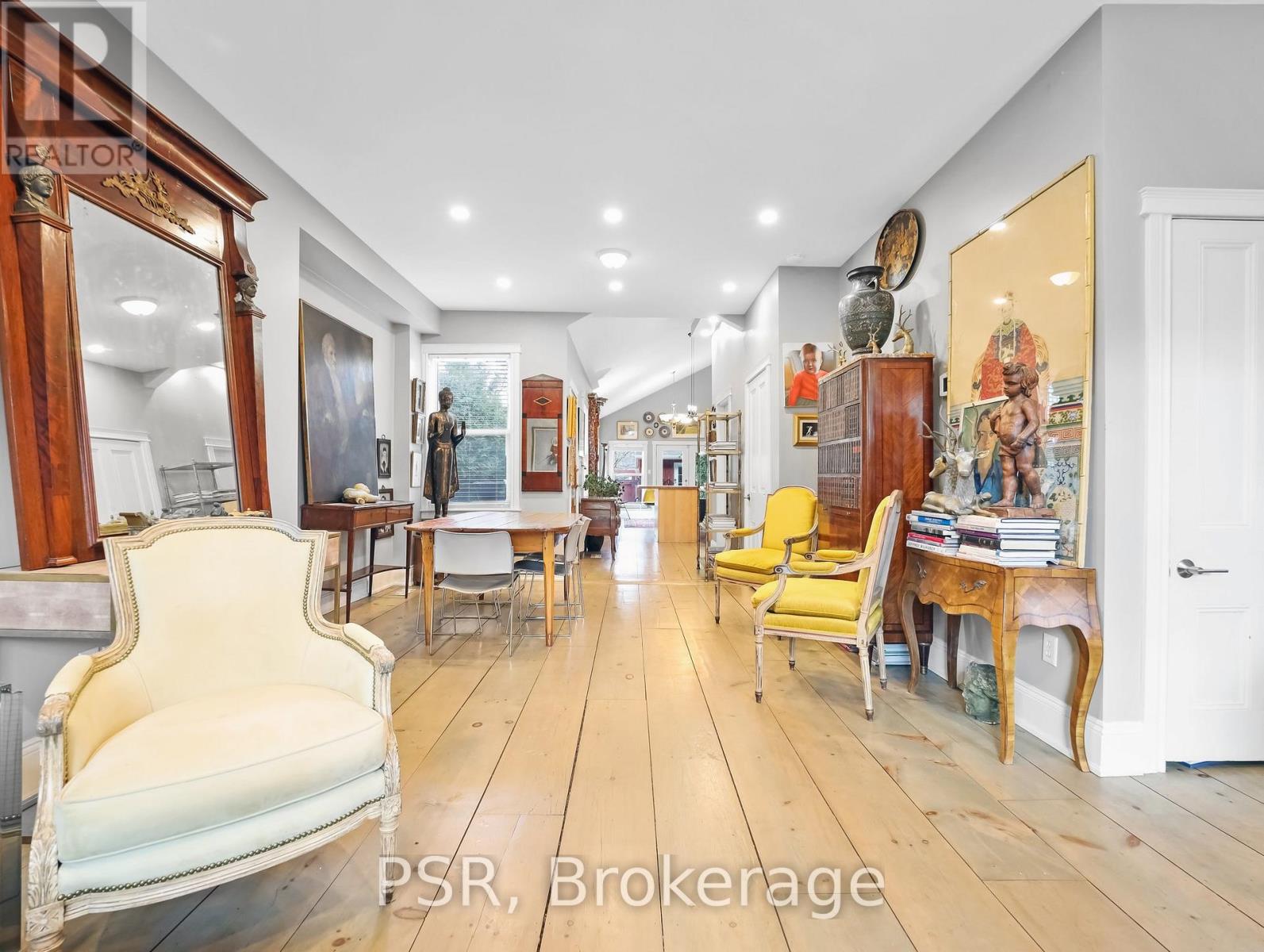 Photo 4 of 80 Ferrie Street W, Hamilton ON