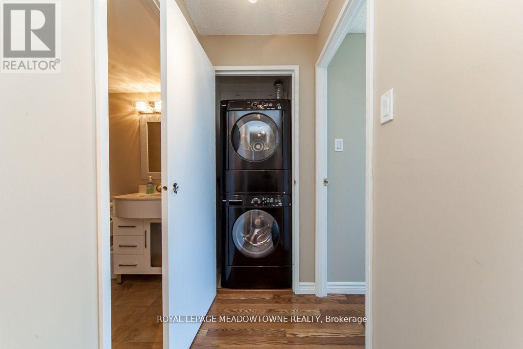 Photo 20 of 1914 35 Trailwood Drive, Mississauga ON