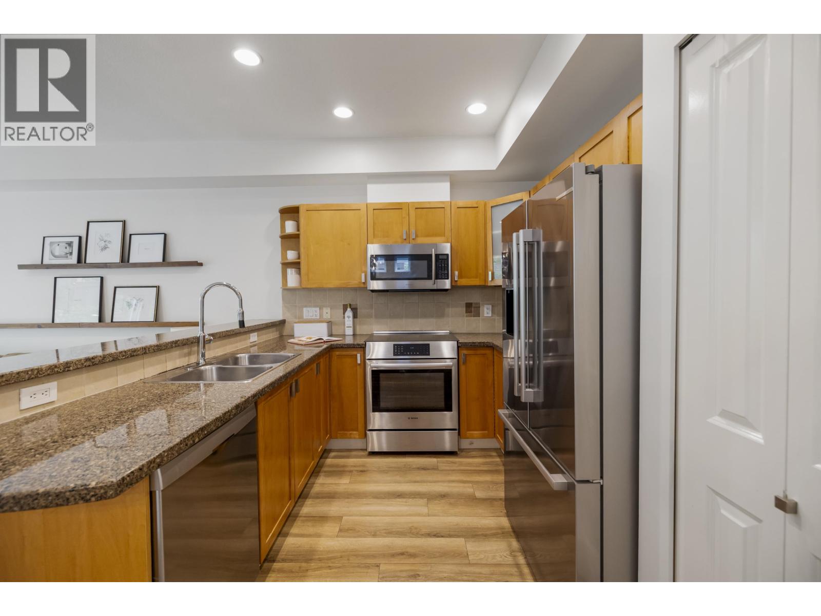 Photo 13 of 23 Hickory Drive, Port Moody BC
