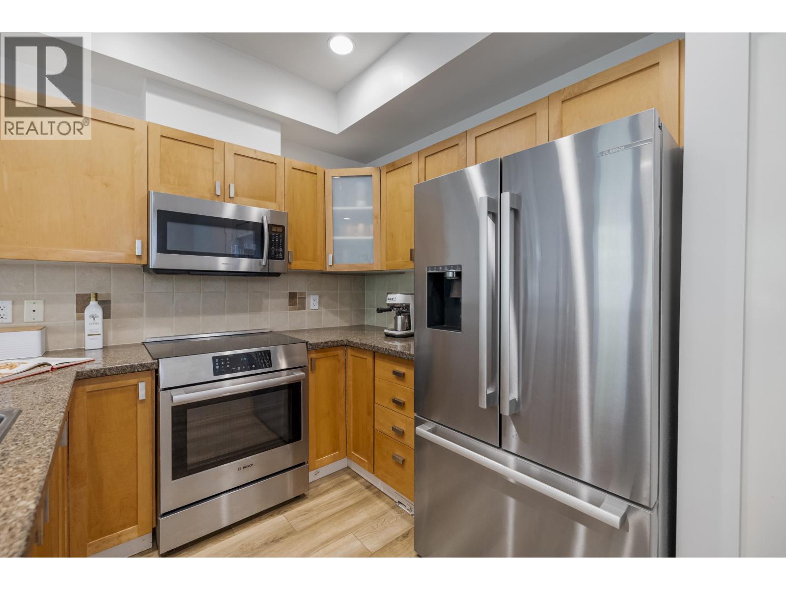 Photo 14 of 23 Hickory Drive, Port Moody BC