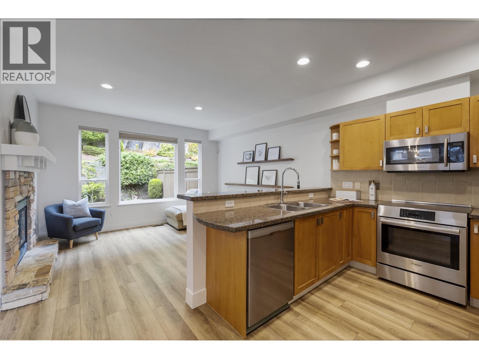 Photo 15 of 23 Hickory Drive, Port Moody BC