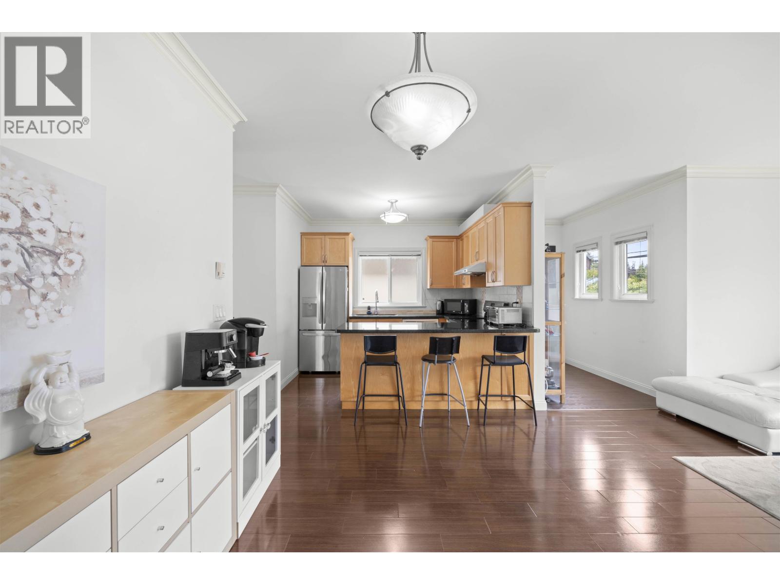 Photo 9 of 8211 No 1 Road, Richmond BC