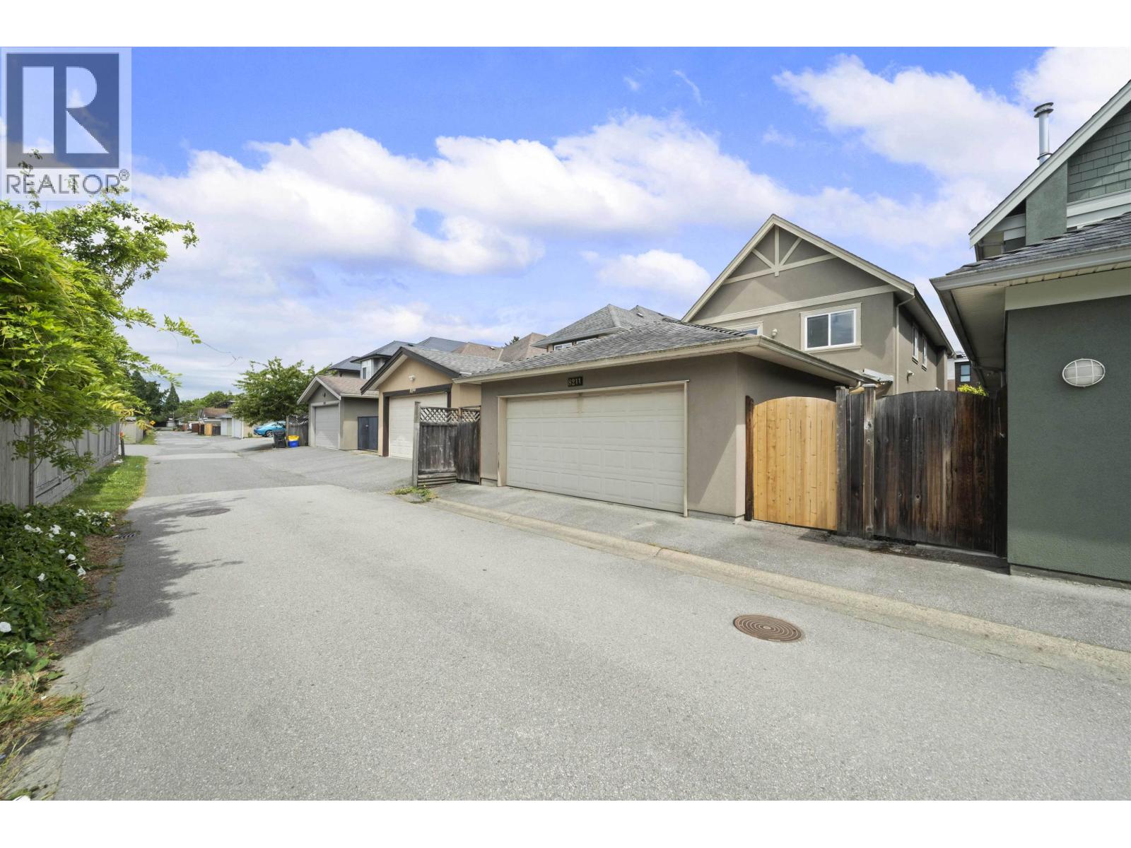Photo 31 of 8211 No 1 Road, Richmond BC