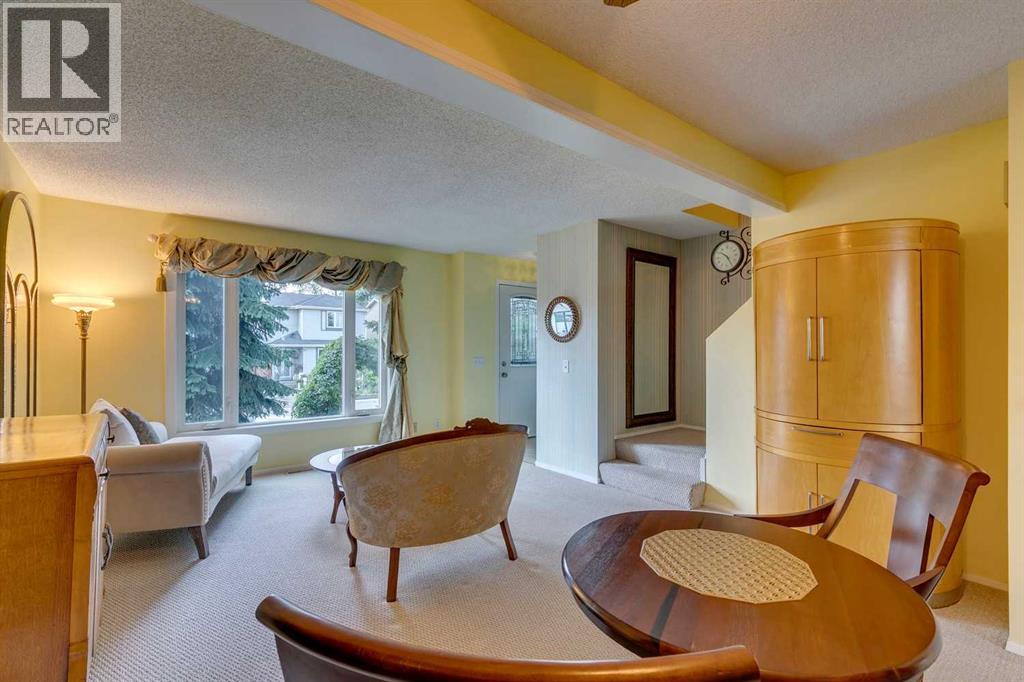 Single Family House for Sale in  Erin Woods Place SE Erin Woods Calgary 