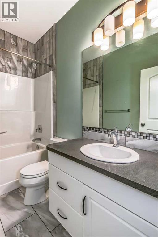 Photo 6 of 119 Mitchell Crescent, Blackfalds AB