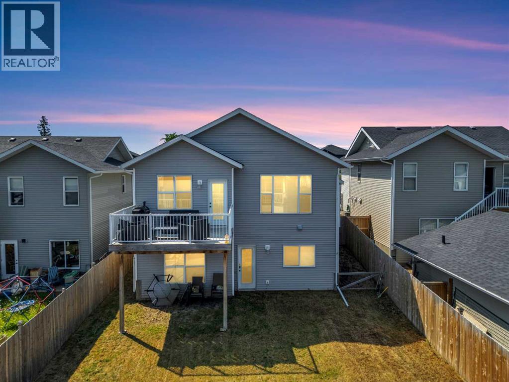 Photo 1 of 119 Mitchell Crescent, Blackfalds AB