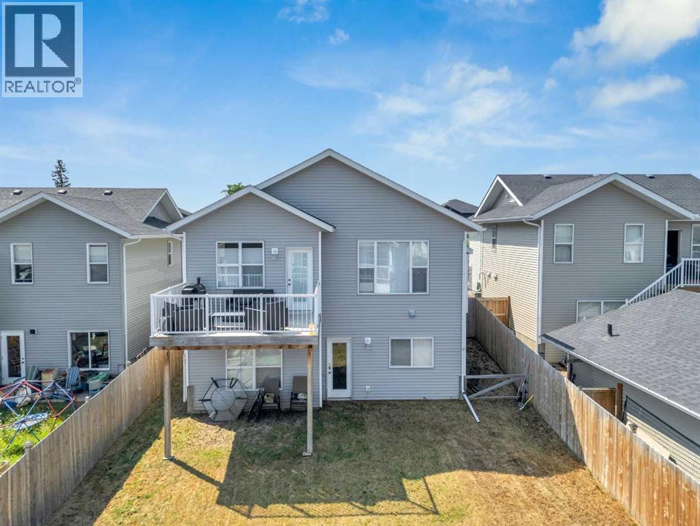 Photo 30 of 119 Mitchell Crescent, Blackfalds AB