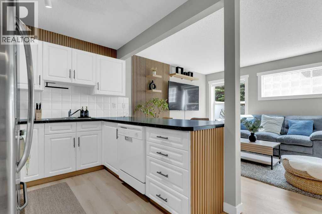 Single Family House for Sale in  Everstone Place SW Evergreen Calgary 