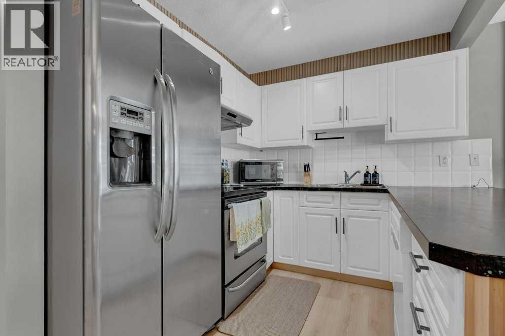 Single Family House for Sale in  Everstone Place SW Evergreen Calgary 