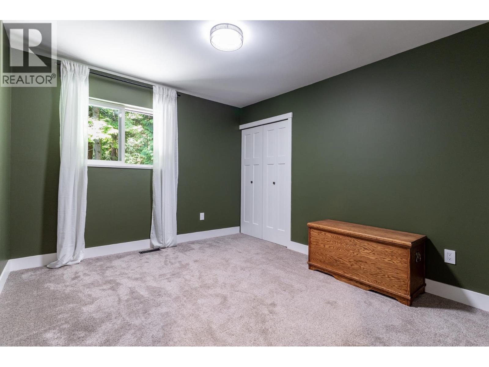 Photo 7 of 27561 Sayers Crescent, Maple Ridge BC
