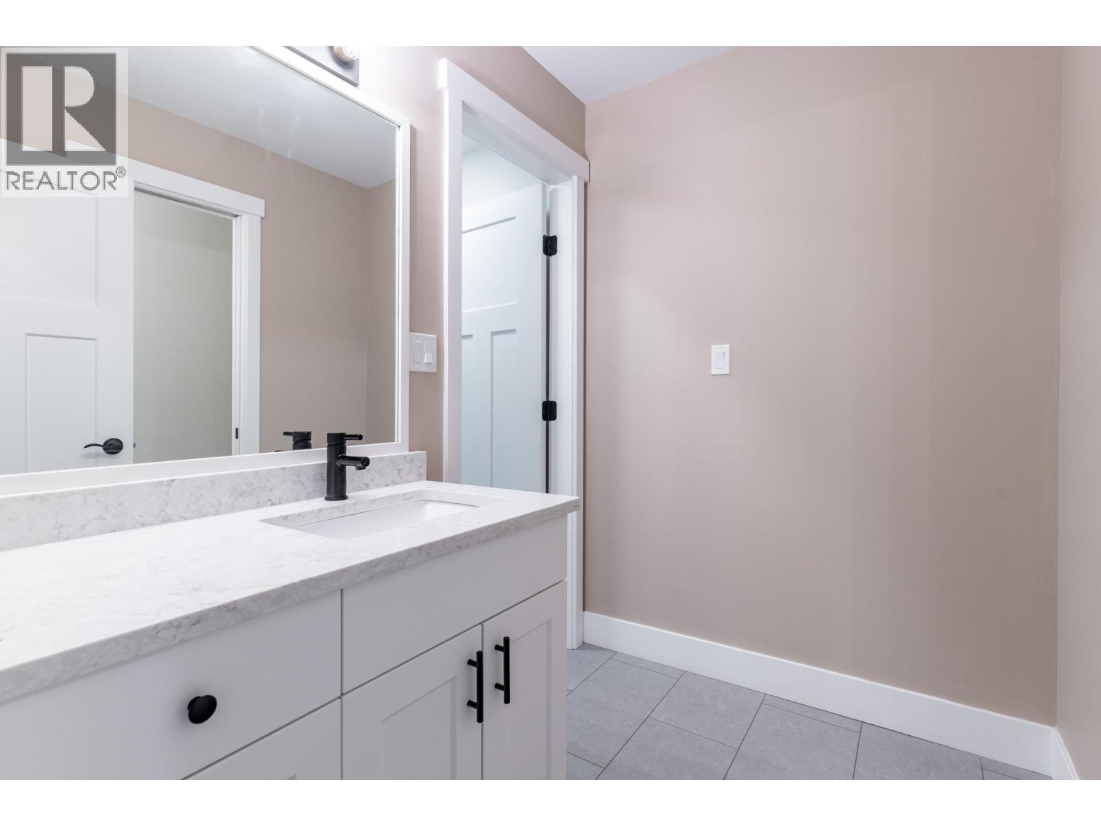 Photo 18 of 27561 Sayers Crescent, Maple Ridge BC
