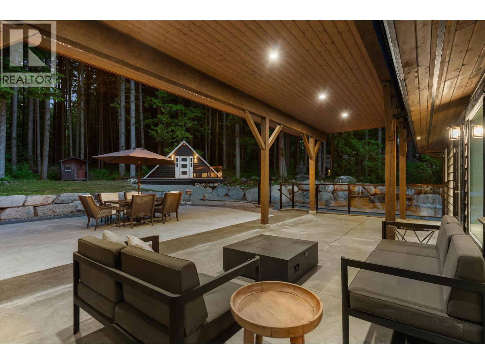 Photo 35 of 27561 Sayers Crescent, Maple Ridge BC