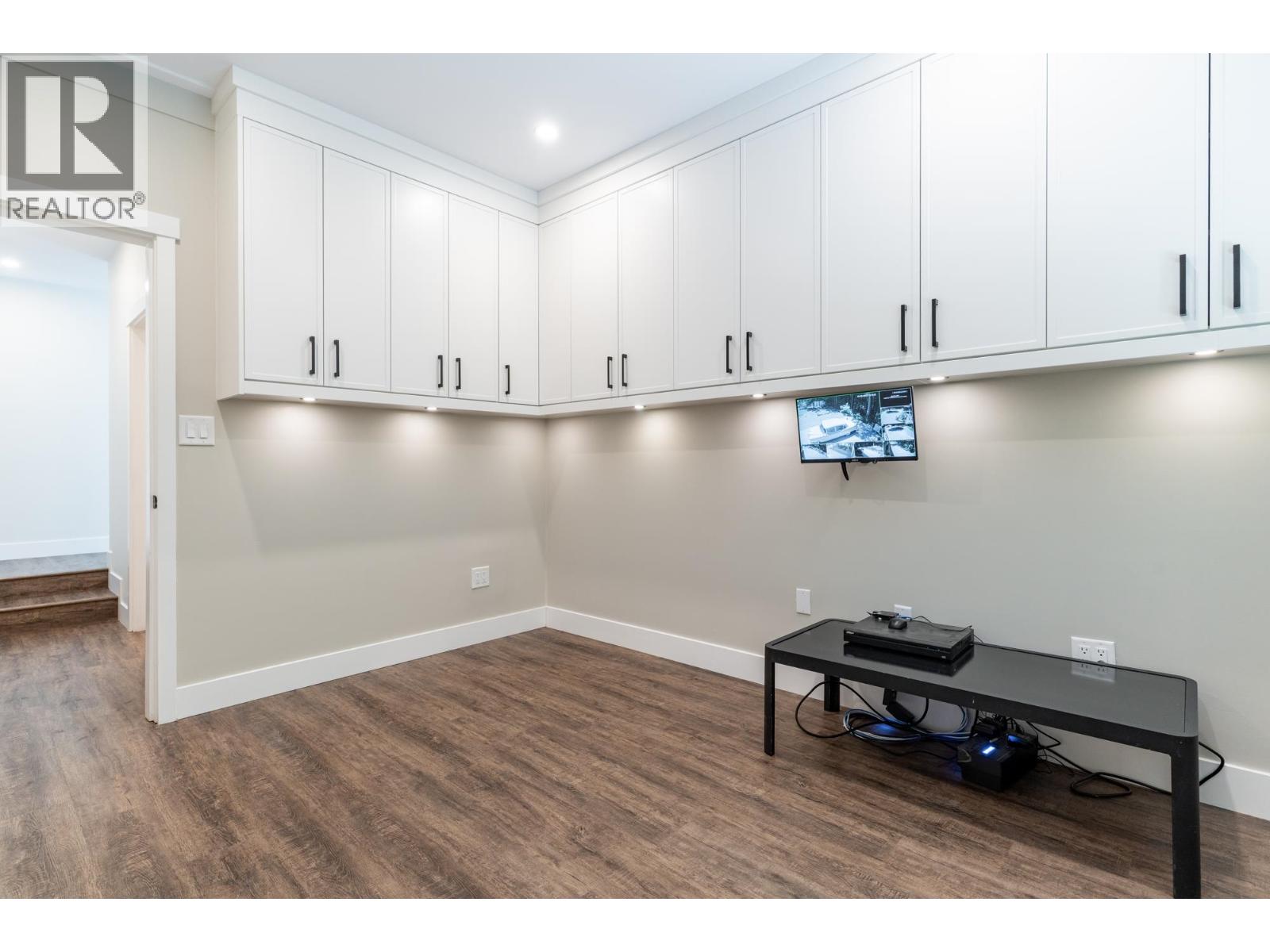 Photo 37 of 27561 Sayers Crescent, Maple Ridge BC